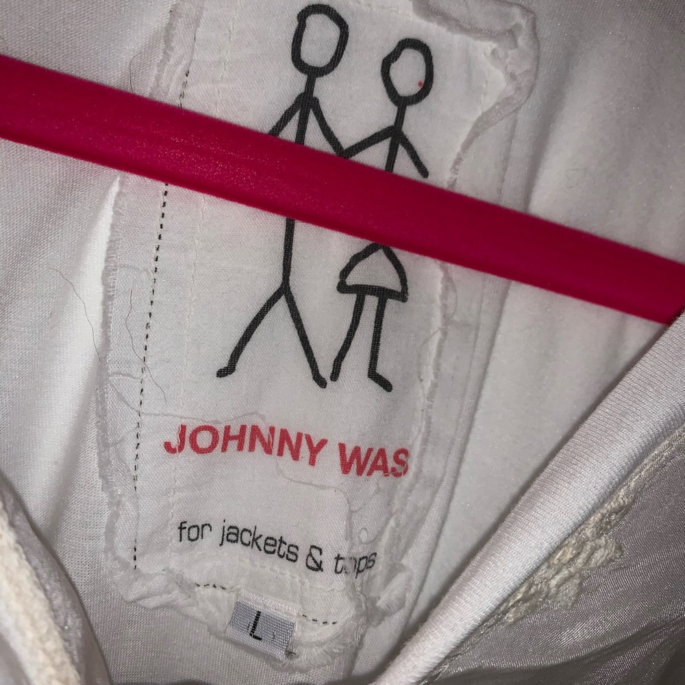 Johnny was blouse with pockets